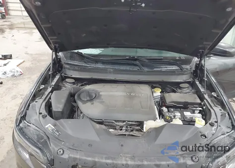 2020 Jeep Cherokee Limited 4X4 z USA, uszkodzony, nr VIN 1C4PJMDX8LD615693